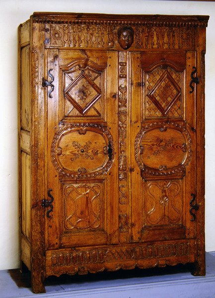 Armoire Française - French School