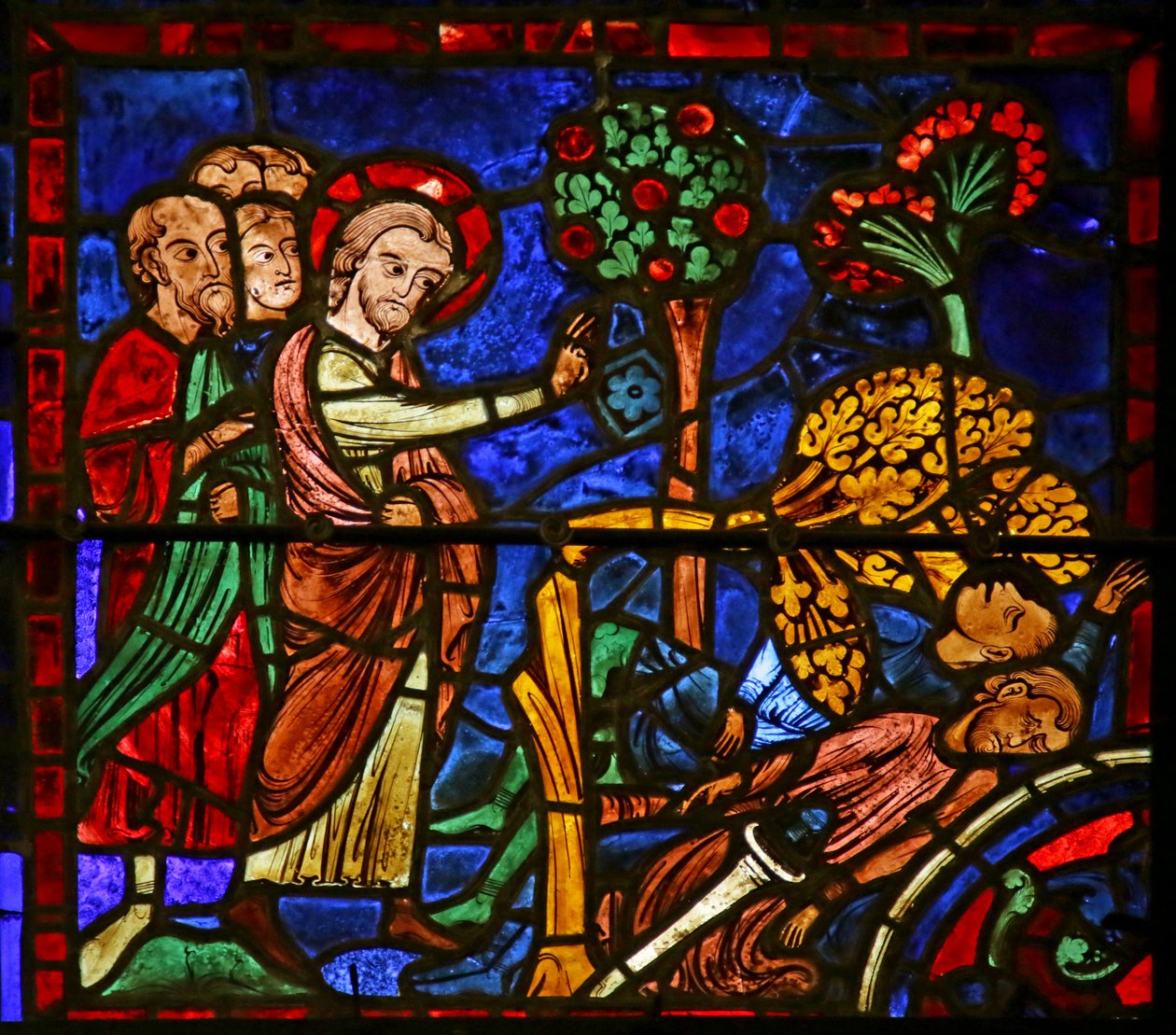 Saint Martin fait tomber un arbre sur les païens qui l