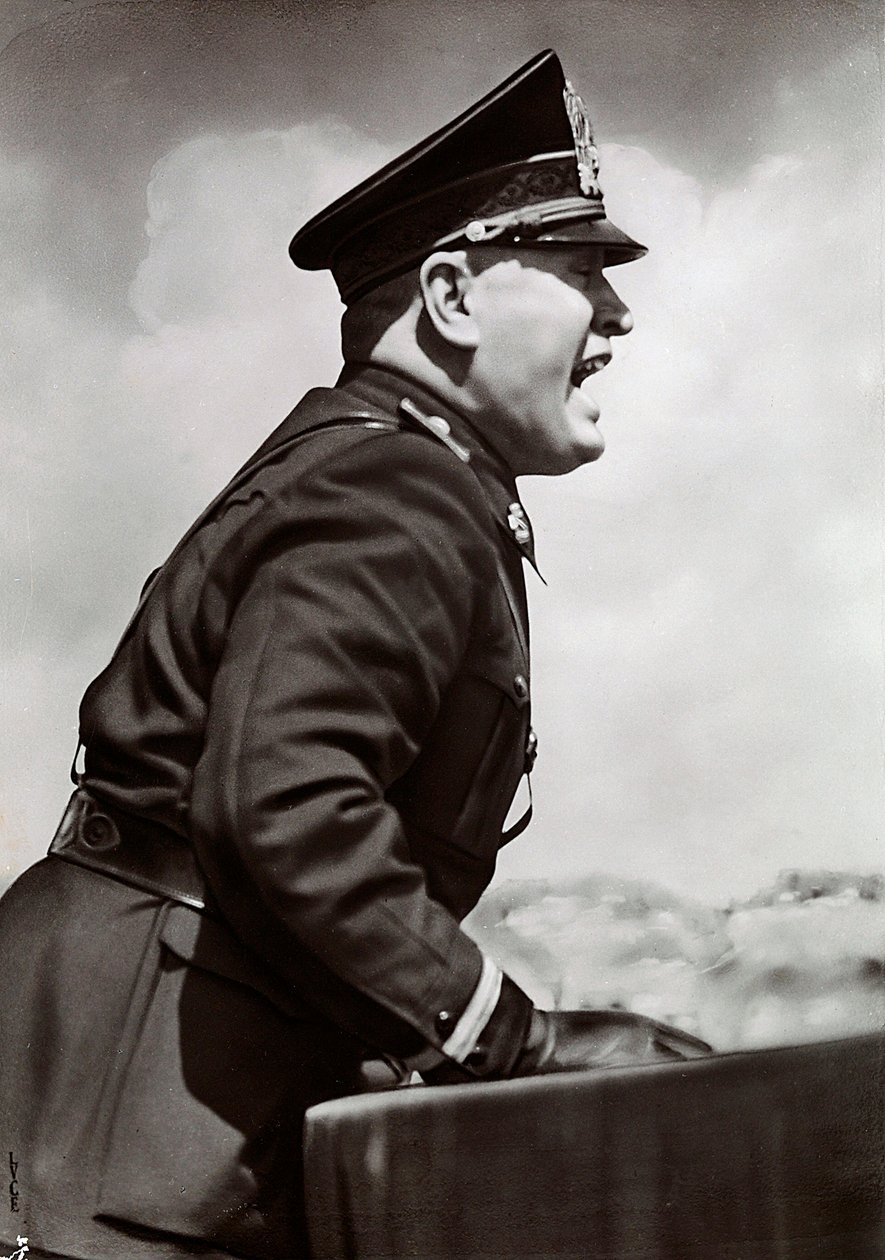 Mussolini faisant un discours - Achille Villani