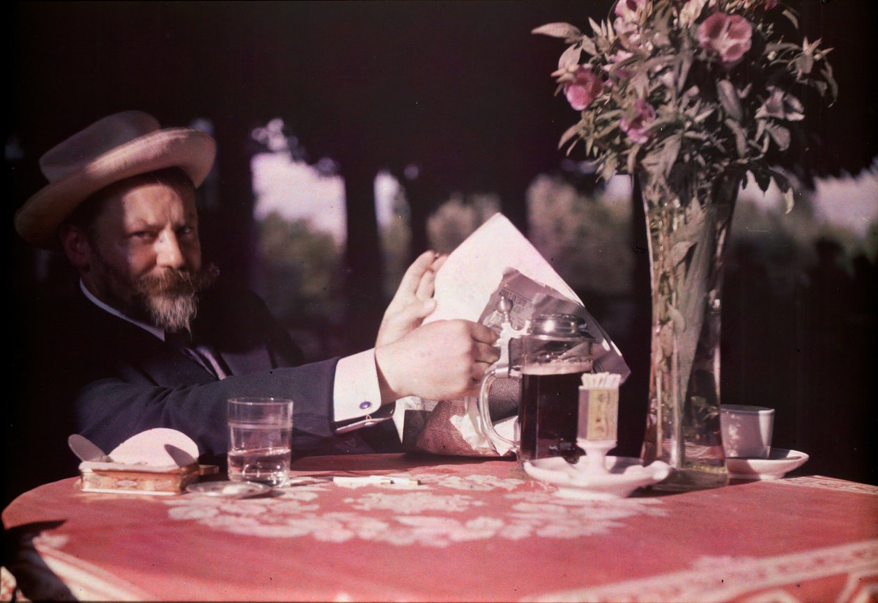 Frank Eugene assis à table - Alfred Stieglitz