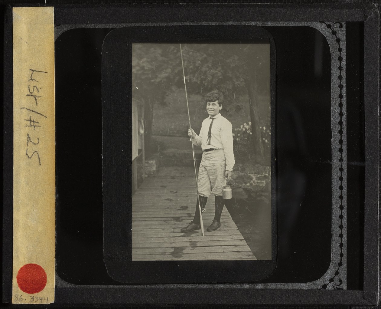 Sans titre (Howard avec une canne à pêche) - Alfred Stieglitz