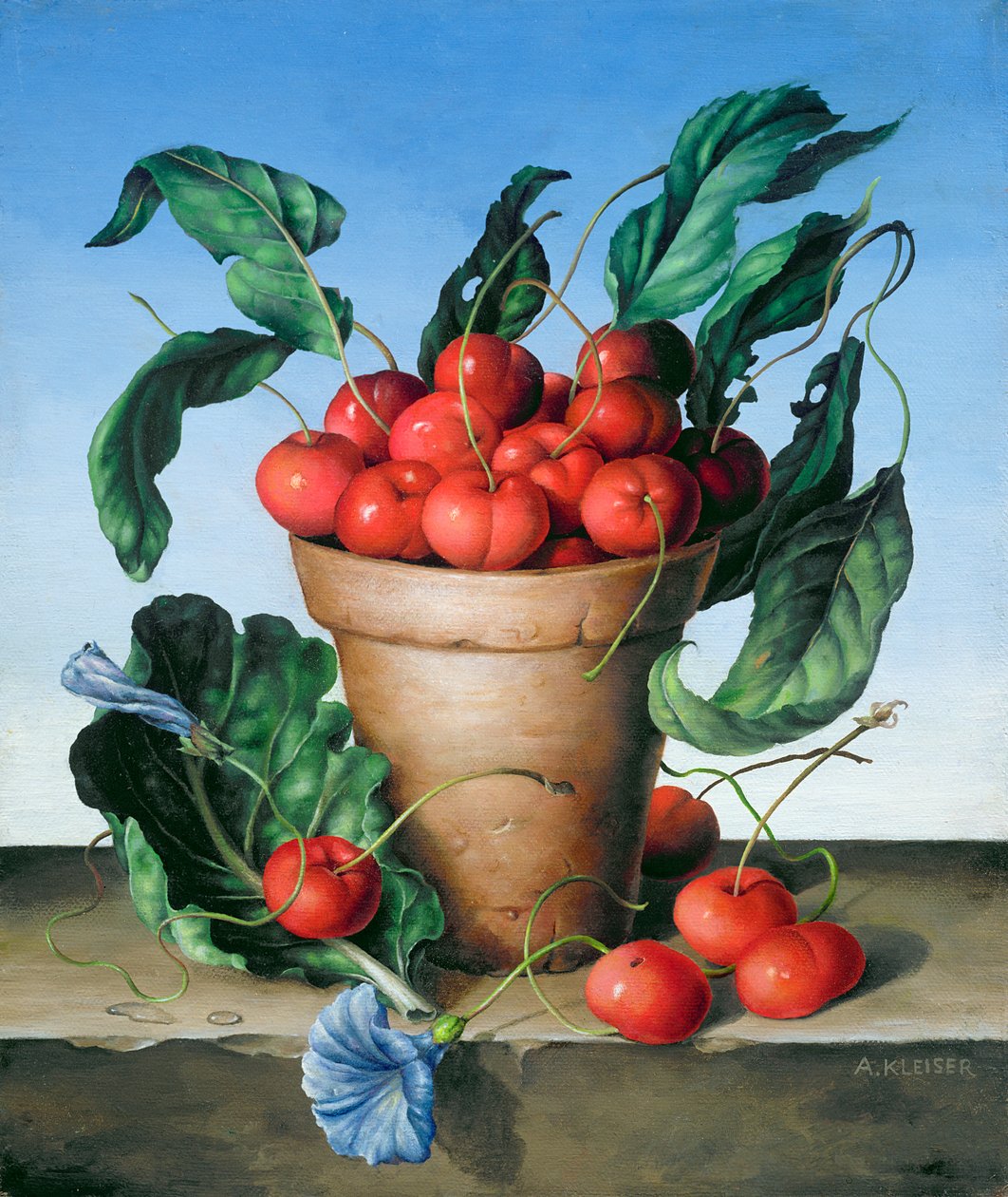 Cerises dans une terracotta avec fleur bleue - Amelia Kleiser