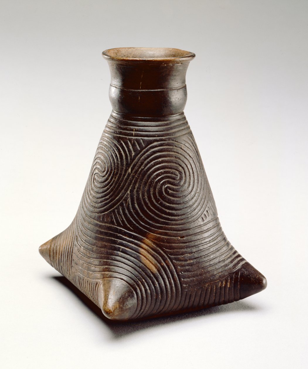 Bouteille incisée Caddo, 1200-1500 - American School