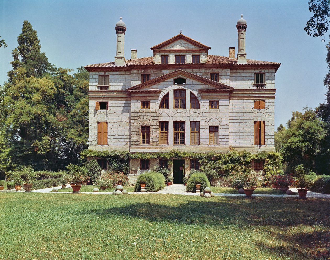 Vue de la façade du jardin, construite en 1559-60 - Andrea Palladio