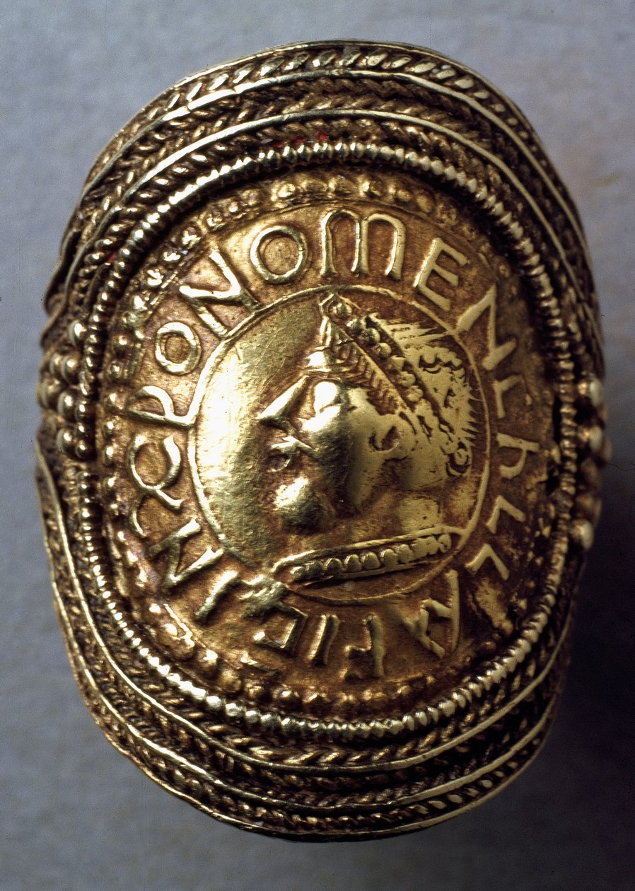 Anneau saxon tardif, probablement vers VIIe siècle (détail) - Anglo Saxon