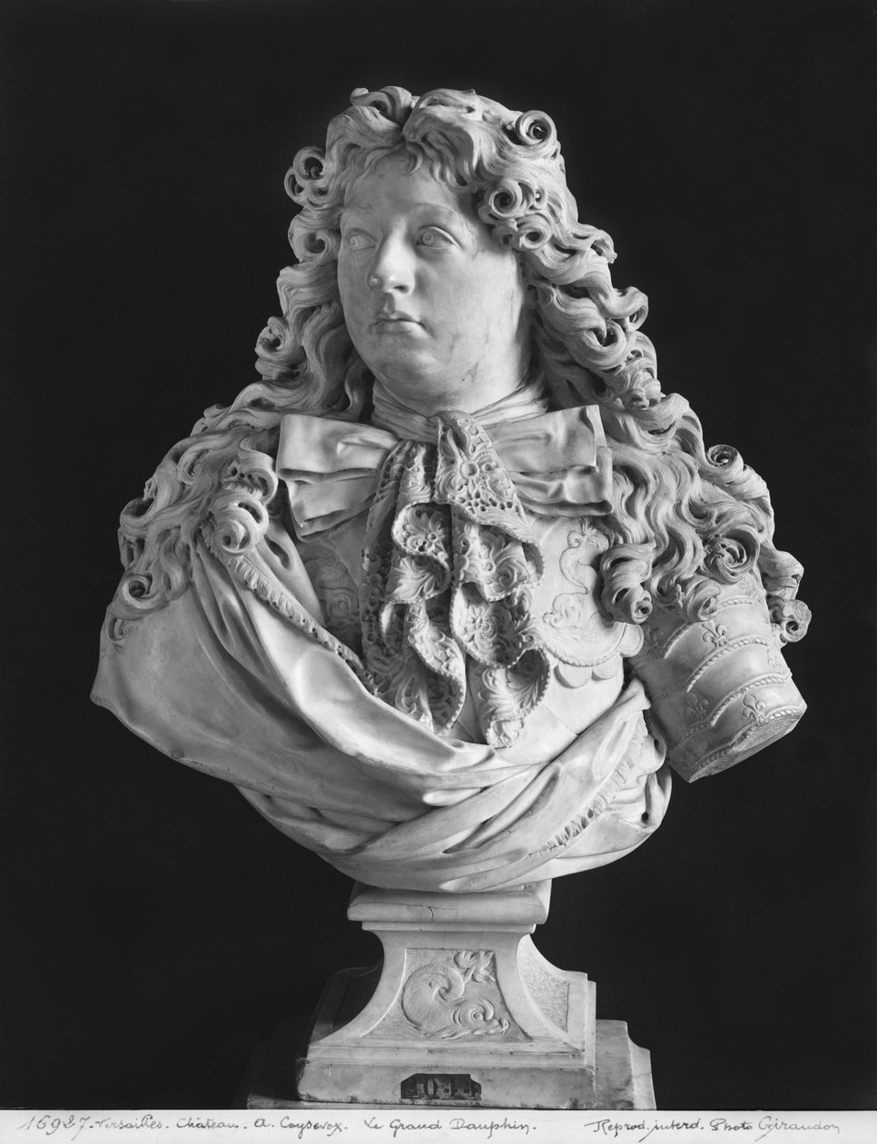 Buste de Louis de France (1661-1711) Monseigneur le Dauphin, connu sous le nom de Le Grand Dauphin, 1679 - Antoine Coysevox