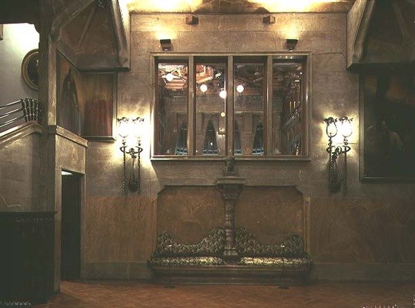 La grande salle - Antoni Gaudi