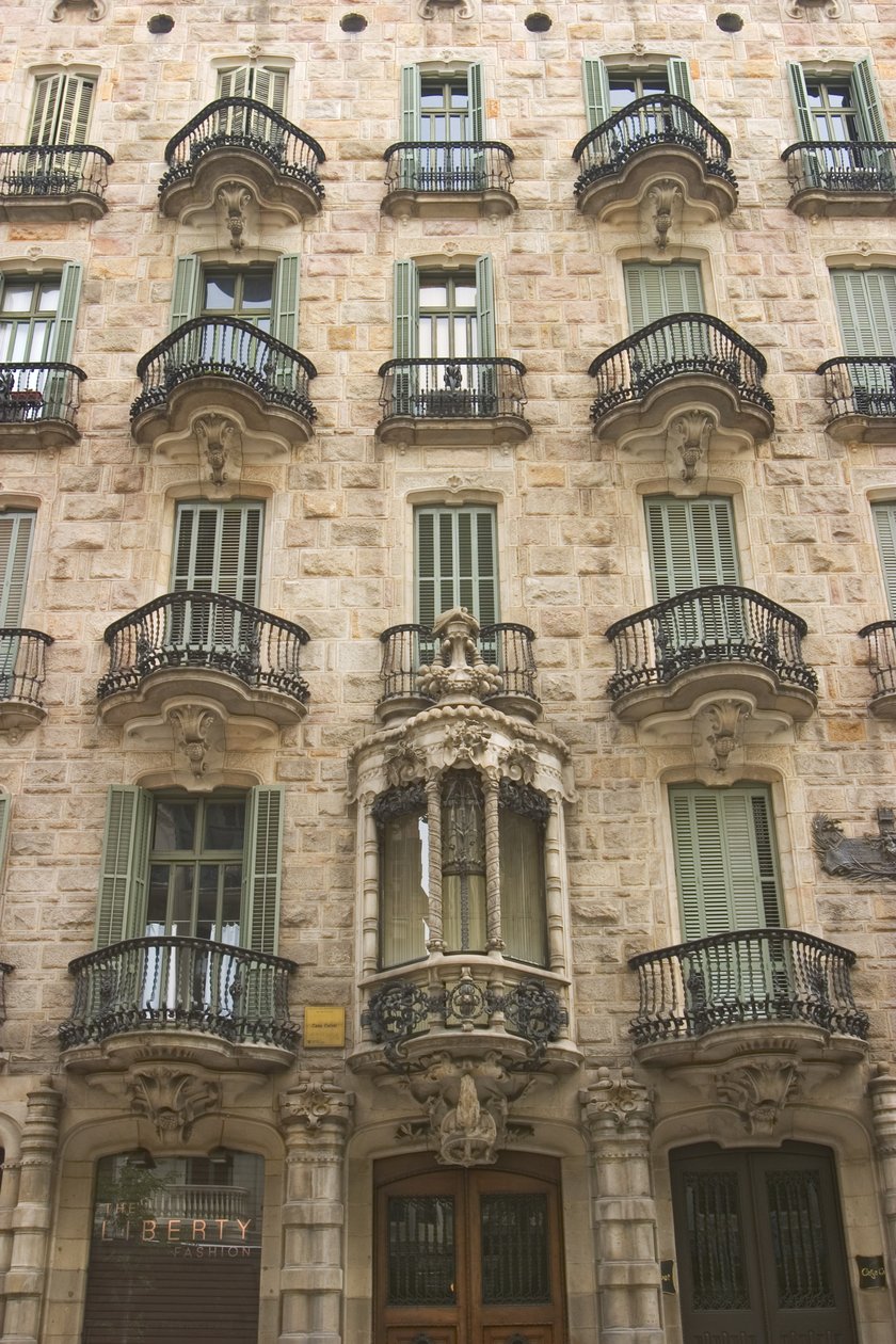 Façade - Antonio Gaudi