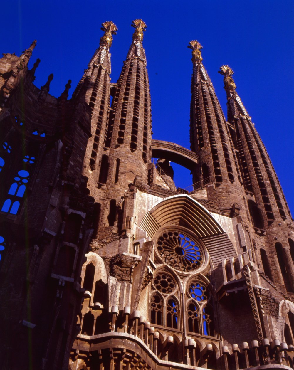 Vue de la façade - Antonio Gaudi