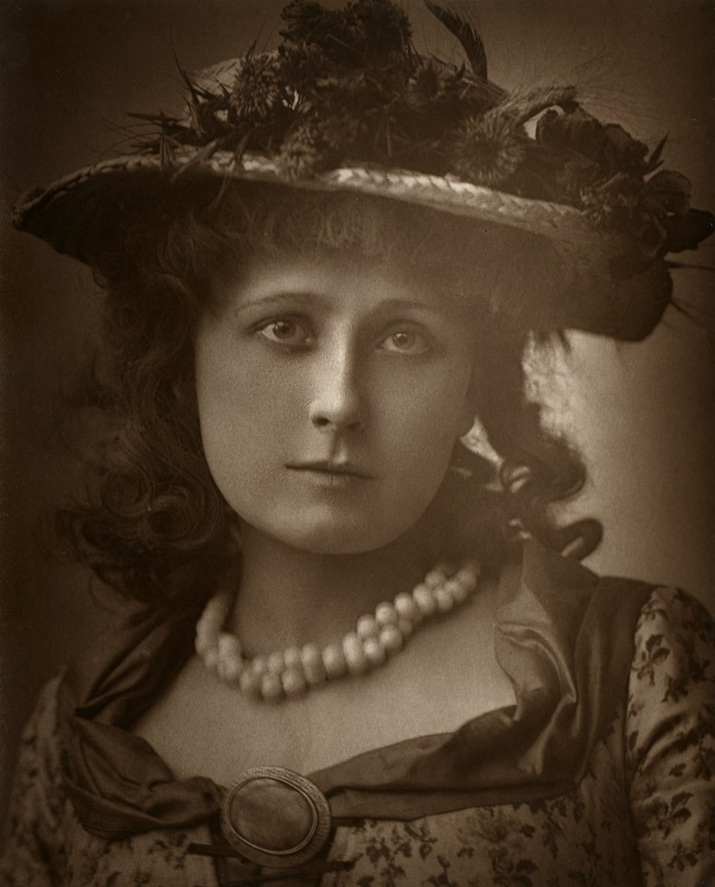 Actrice britannique Helen Forsyth dans Sophia, 1886 - Barraud