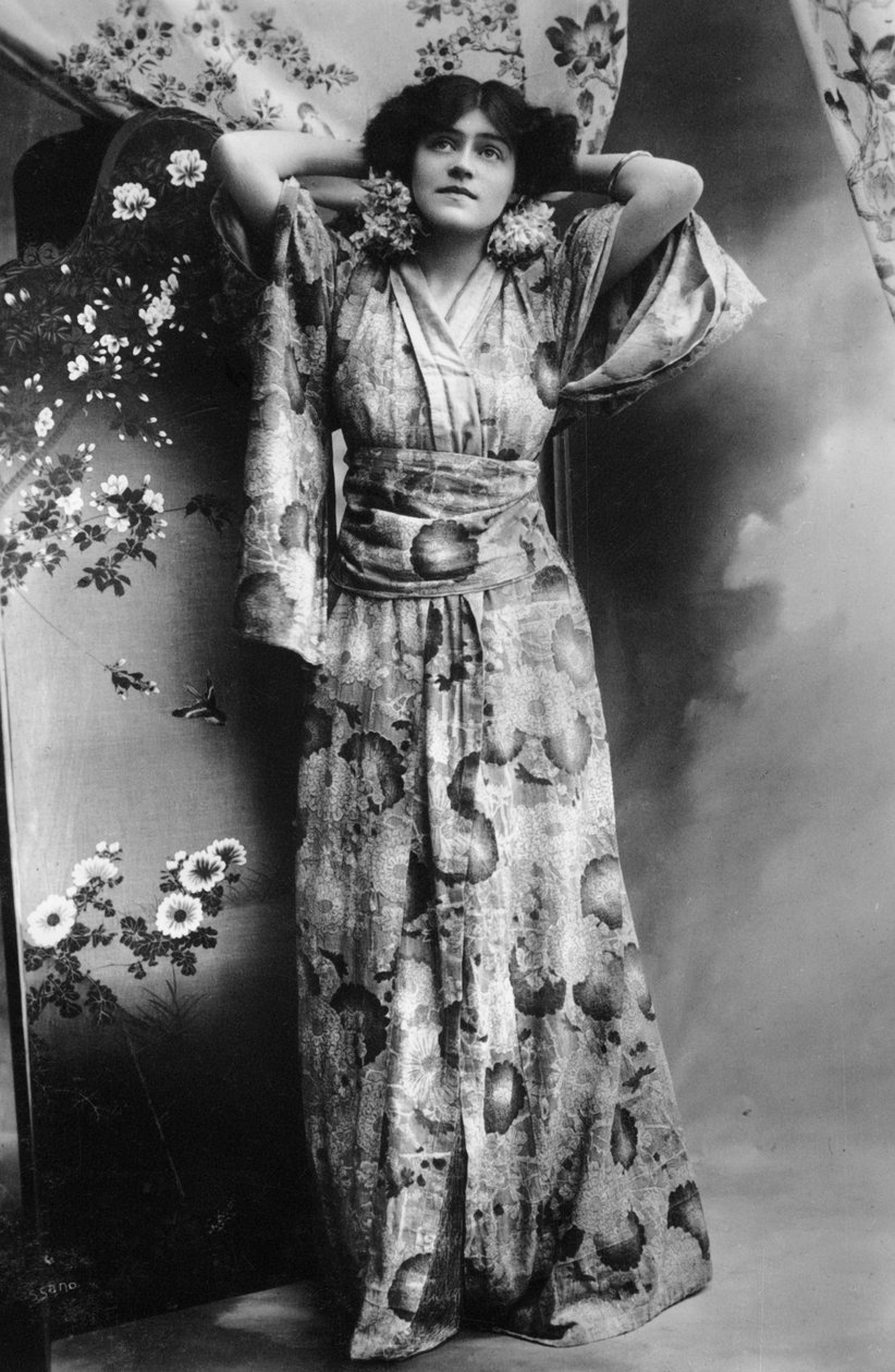 Hilda Hammerton, actrice - Bassano Studio