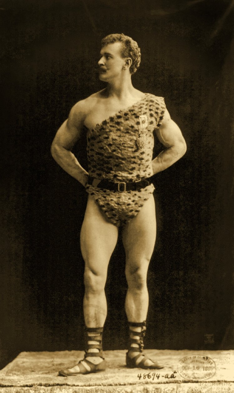 Eugen Sandow, en pose gréco-romaine classique, c.1894 - Benjamin J. Falk