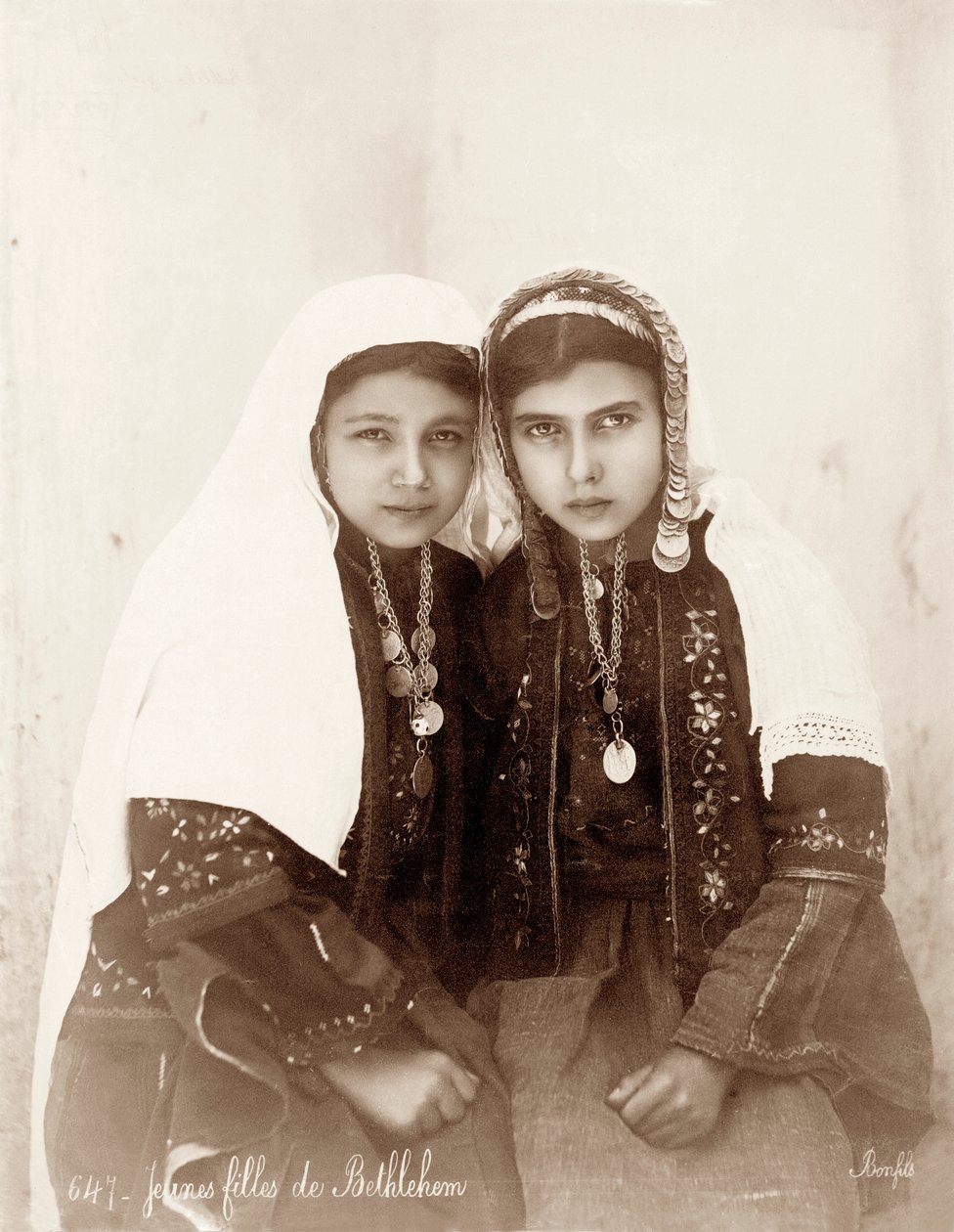 Deux filles de Bethléem, c.1867-98 - Bonfils Studio