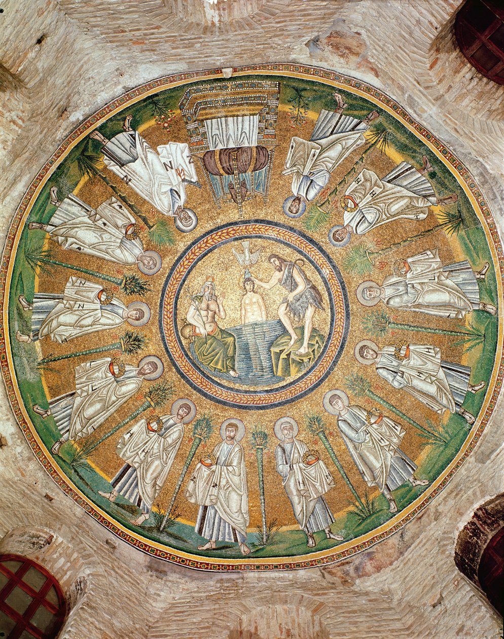 Baptême du Christ entouré des douze apôtres portant des couronnes (mosaïque) - Byzantine School
