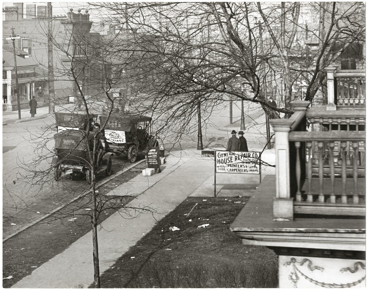 Scène de trottoir non identifiée - Charles Clement Holt