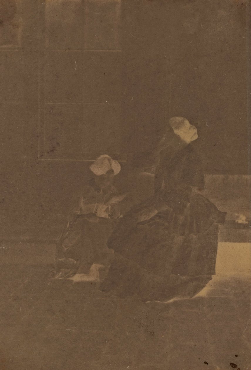Femmes dans une cour - Charles Nègre