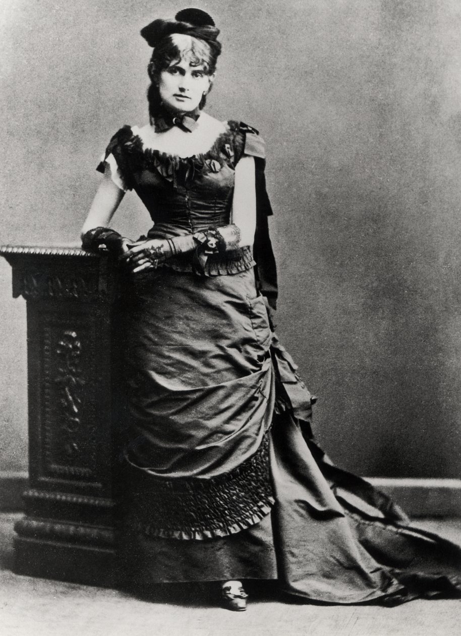 Berthe Morisot (1841-95) (photo en noir et blanc) - Charles Reutlinger