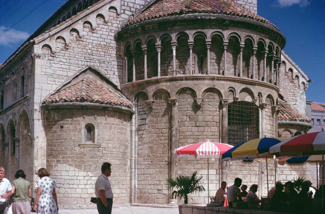 Église de Sveti Krsevan, construite en 1175 - Croatian School