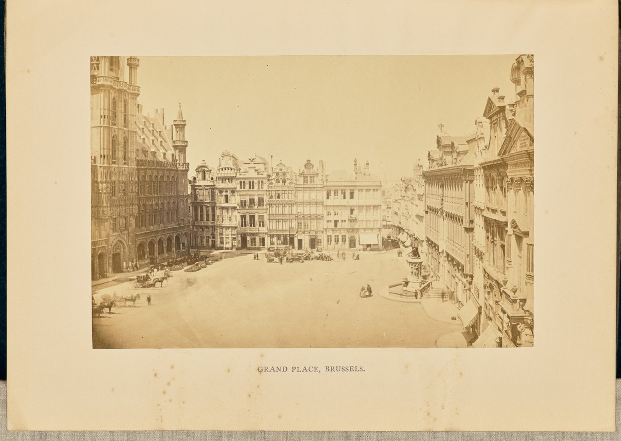 Grand Place, Bruxelles - Cundall and Fleming