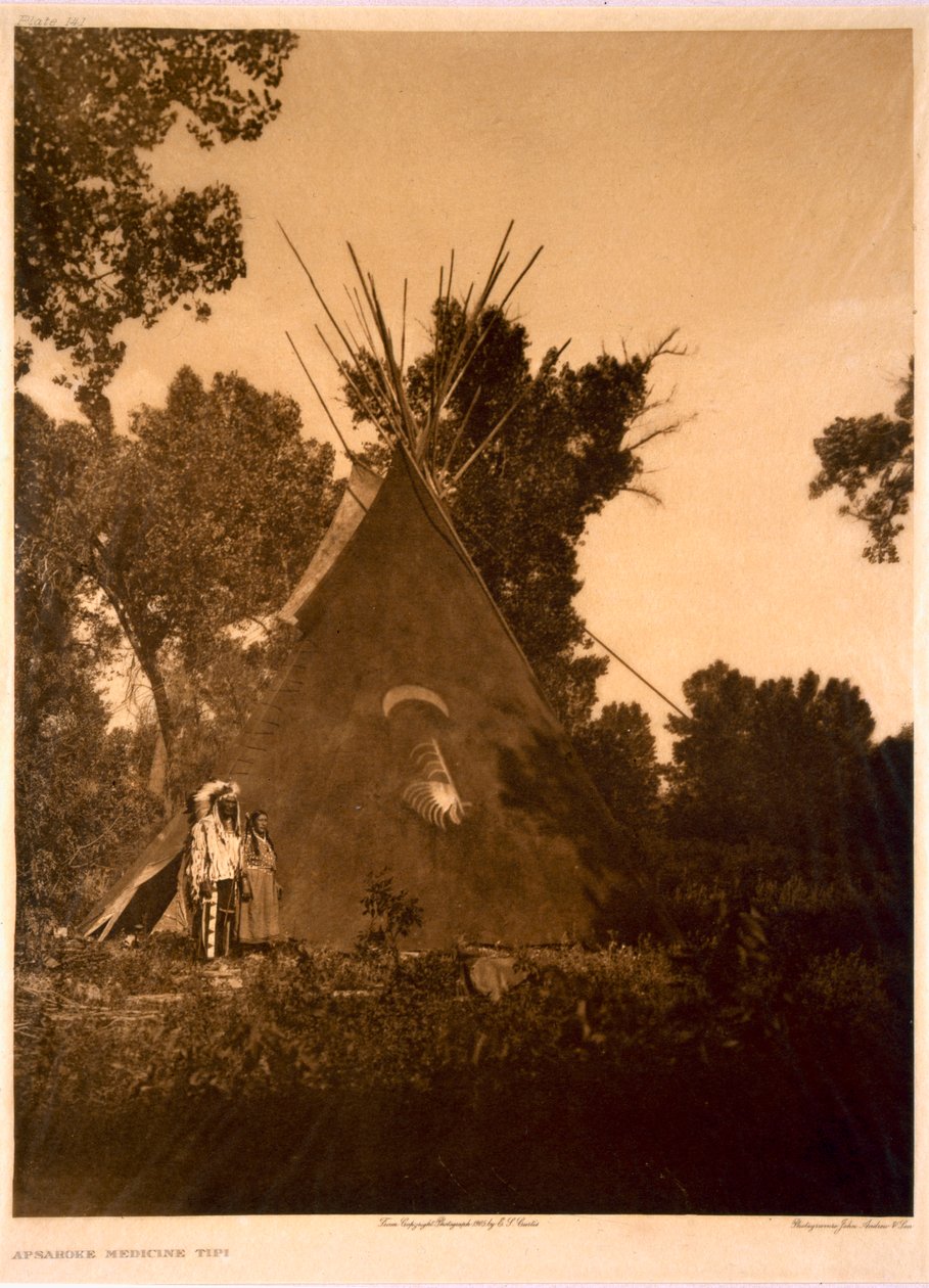 Tipi de médecine Apsaroke - Edward Sheriff (after) Curtis