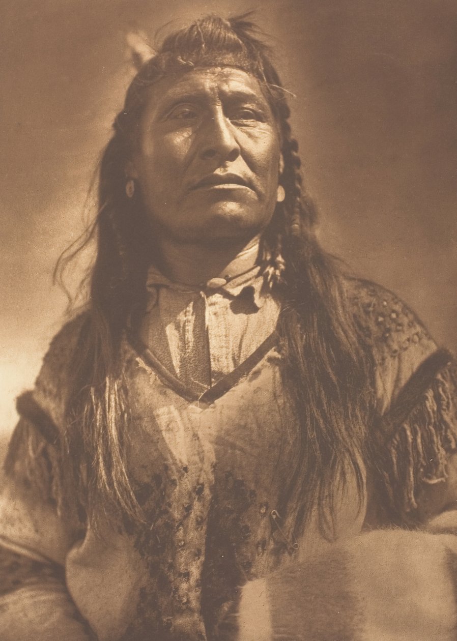 New Chest - Piegan, 1910 - Edward Sheriff Curtis