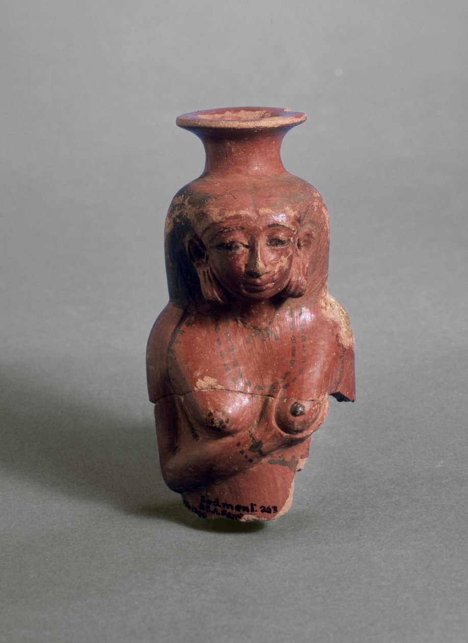 Vase anthropomorphe représentant une femme allaitant, possiblement la déesse Isis (poterie en terre cuite peinte) - Egyptian