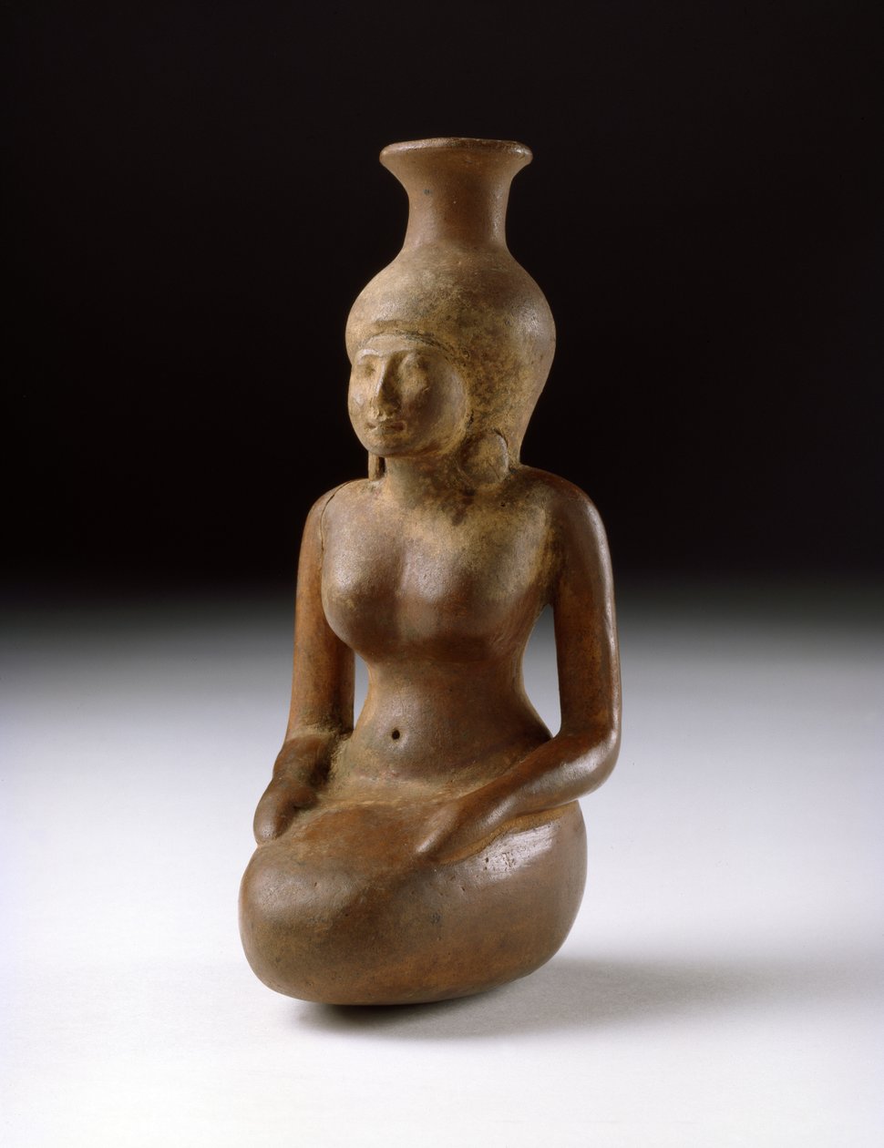 Vase en forme de fille (détail) - Egyptian
