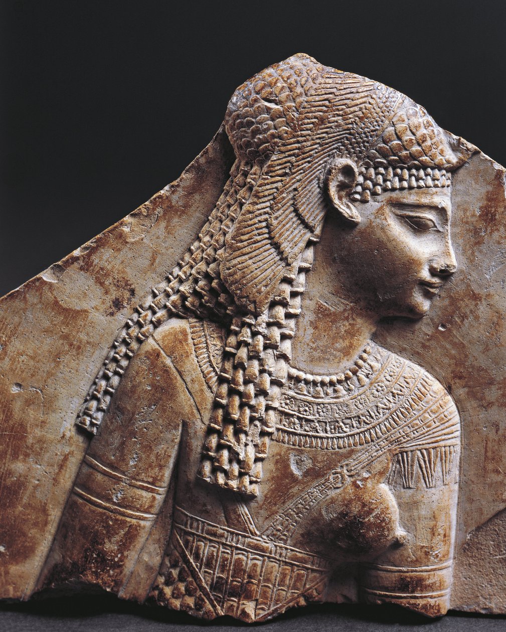 Fragment de bas-relief représentant Cléopâtre - Egyptian Ptolemaic Period