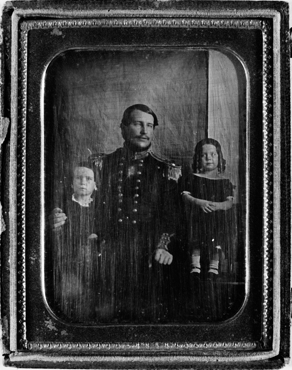 Chirurgien adjoint Christopher Bakewell Bassano et sa famille, vers 1850 (daguerréotype) - English Photographer