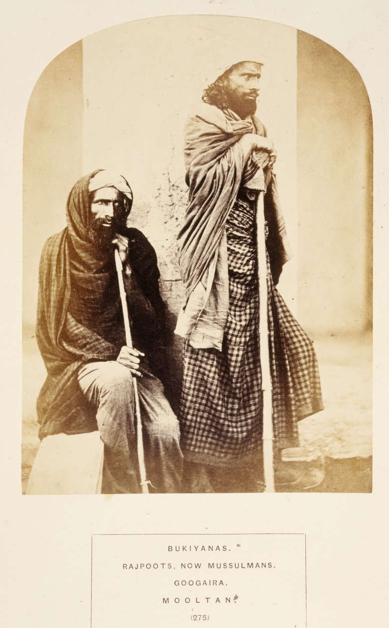 Bukiyanas, Rajpoots, maintenant Mussulmans, Googaira, Mooltan, de The People of India, par J. Forbes Watson, publié en 1868 - English Photographer