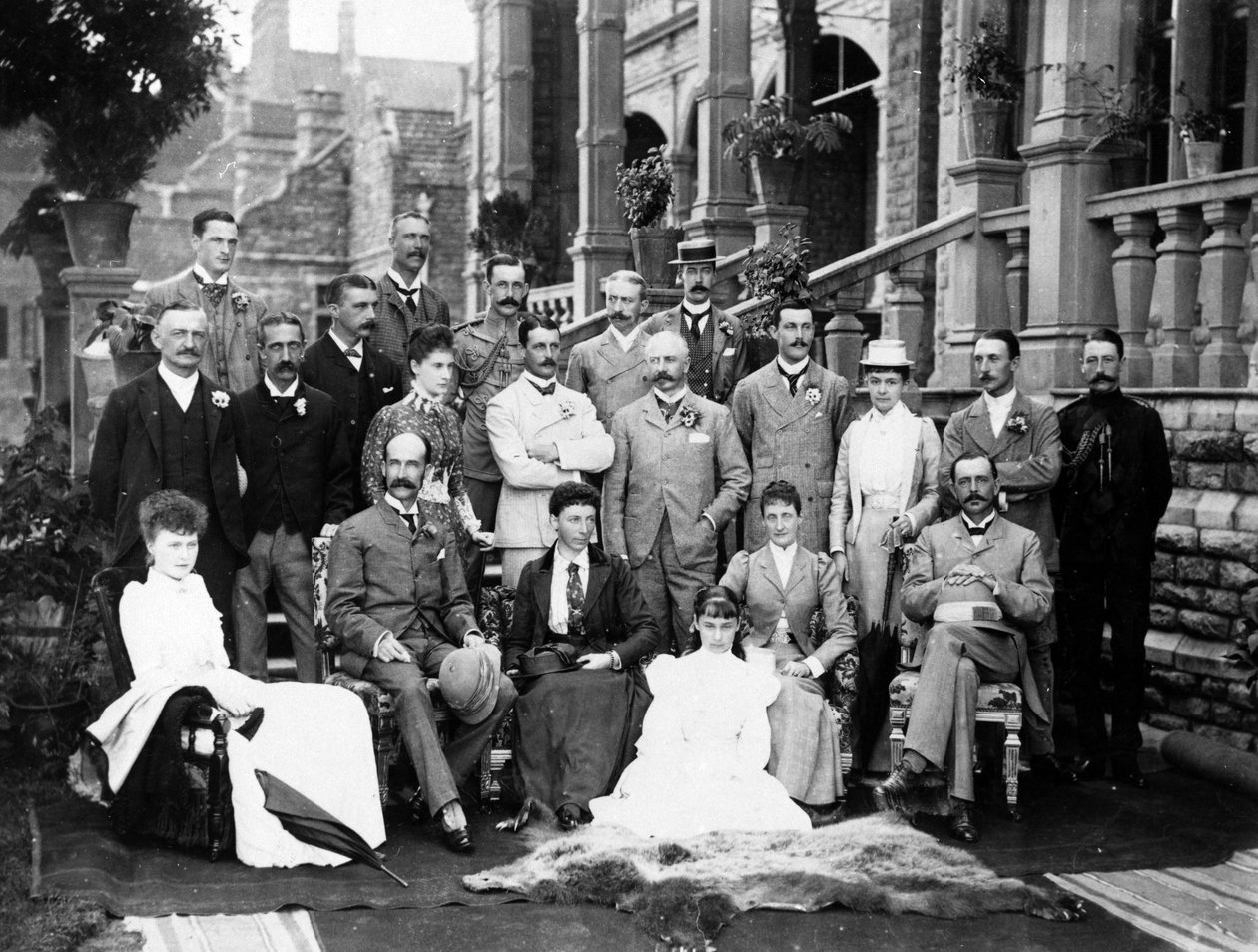 Lord et Lady Lansdowne avec le personnel et des amis au pavillon du vice-roi, Shimla, vers 1888-94 - English Photographer