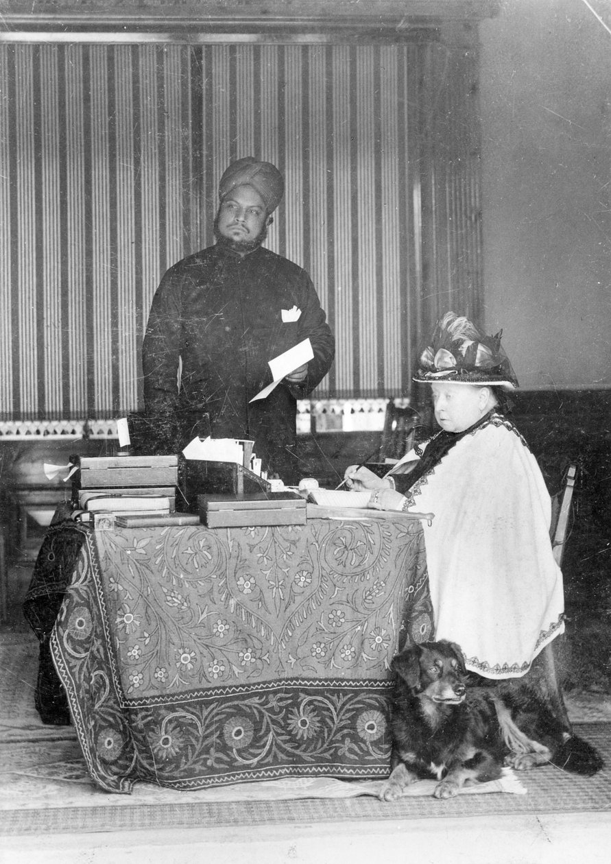 Reine Victoria, impératrice des Indes et Abdul Karim Le Munshi, c.1894 - English Photographer
