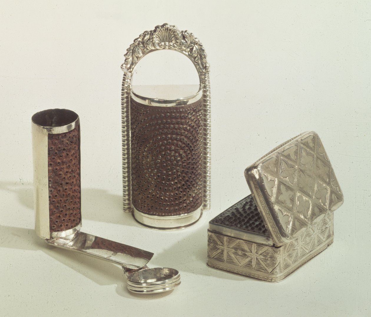 Collection de râpes à muscade, 1828-40 - English School