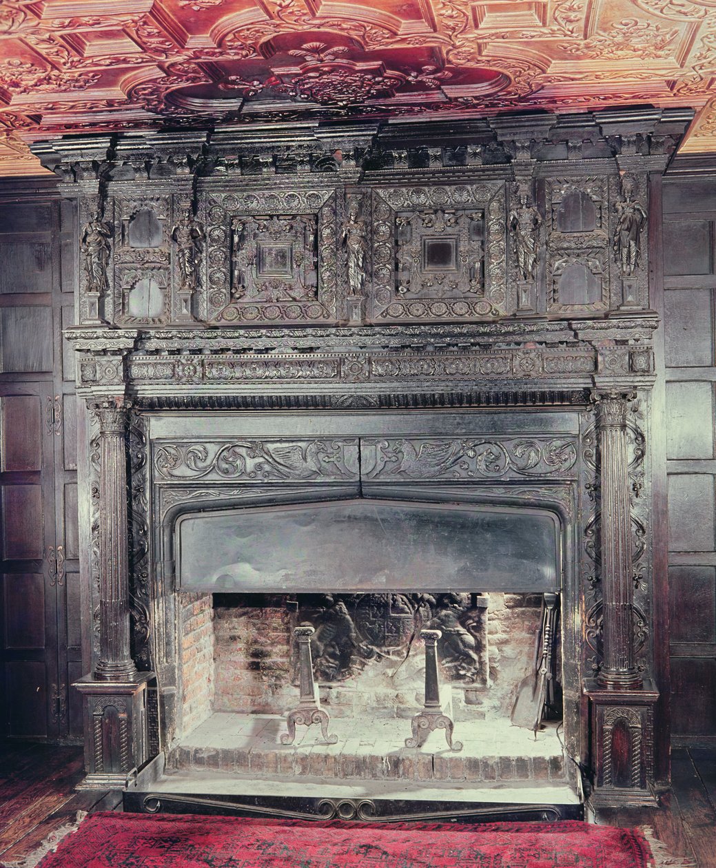 Cheminée, vers 1620 (bois sculpté) - English School