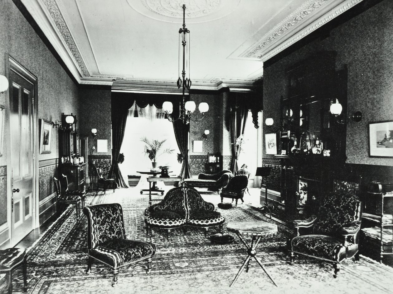 18 Addison Road : salon, 1890 - English Photographer