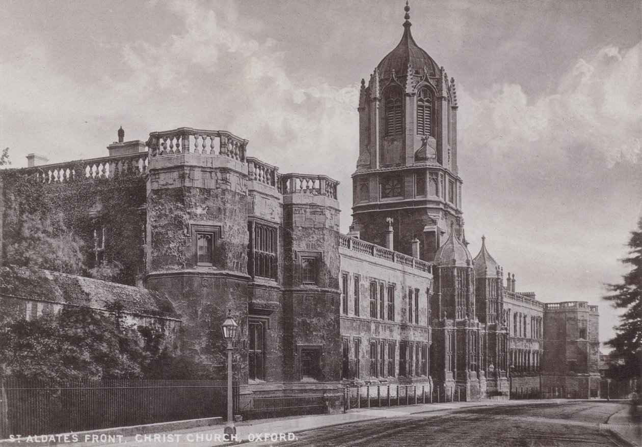 Façade de St Aldates, Christ Church, Oxford - English Photographer