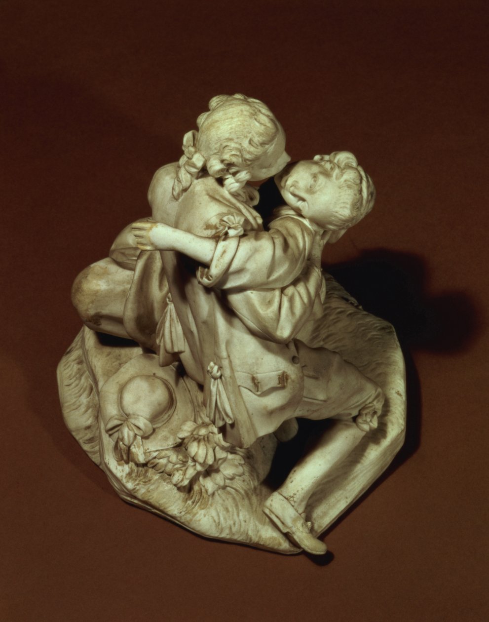 Le Baiser, groupe de Sèvres, d