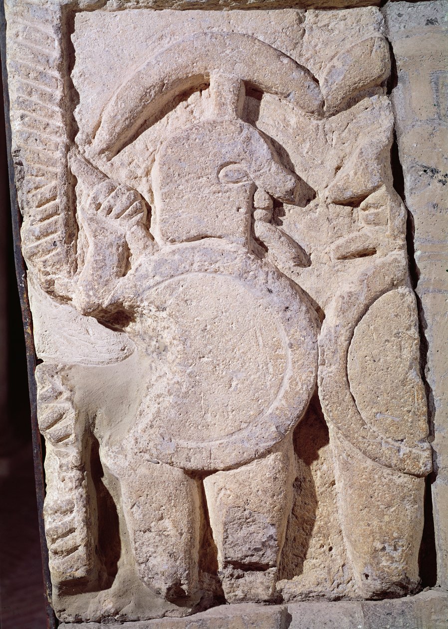Ancienne stèle avec un relief de guerrier - Etruscan