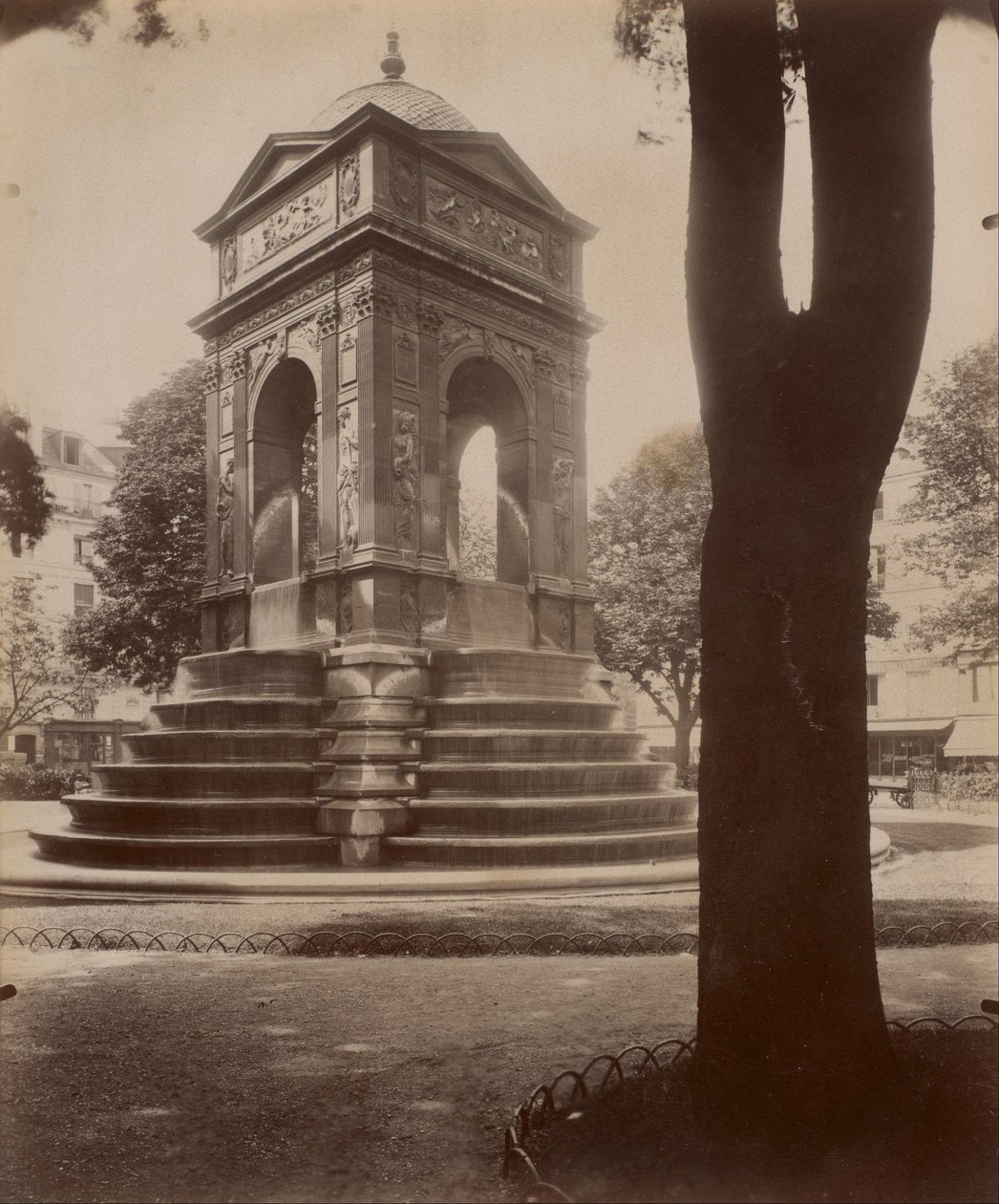 Fontaine des Innocents - Eugène Atget