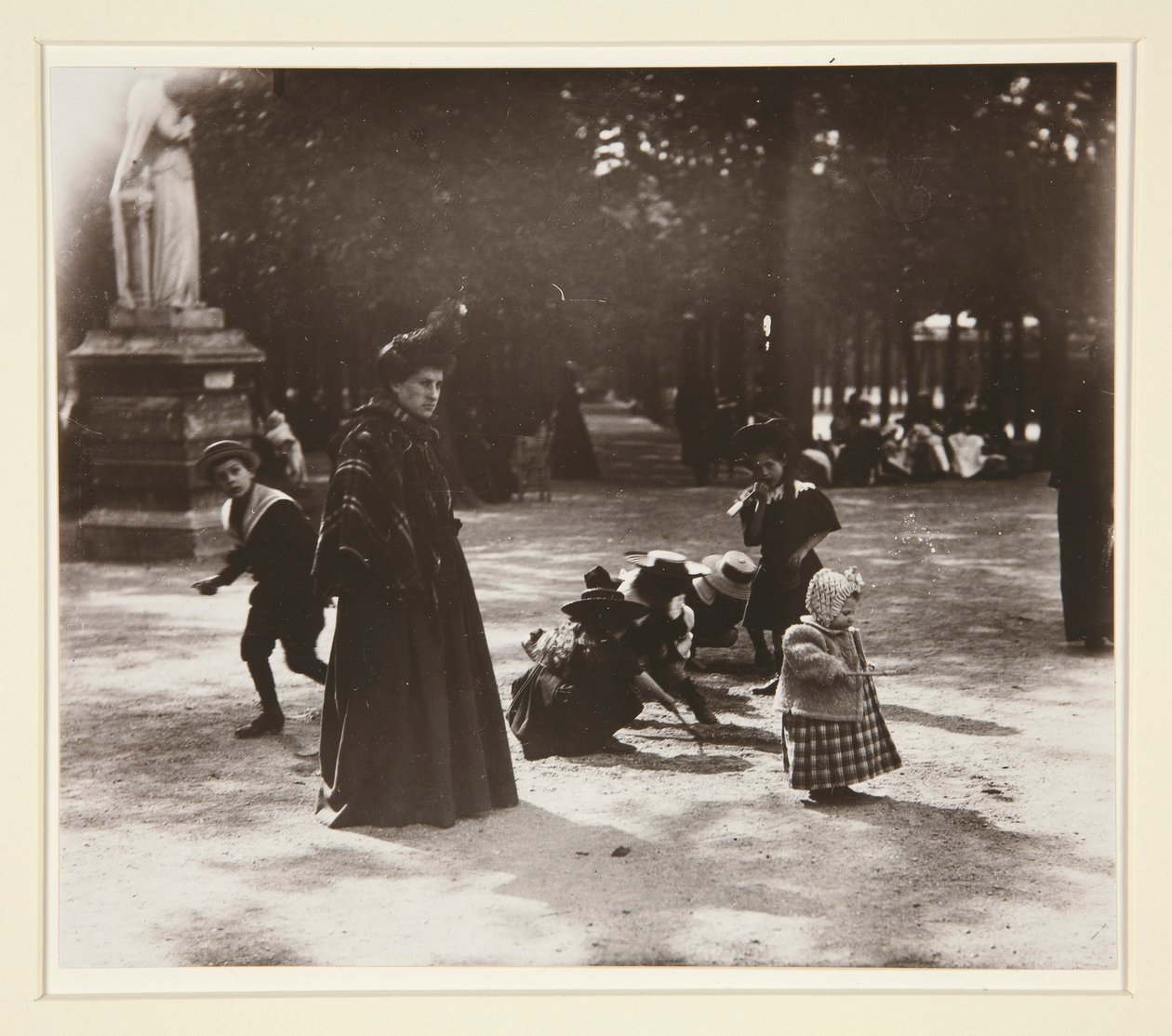 Enfants - Jardin du Luxembourg - Eugène Atget