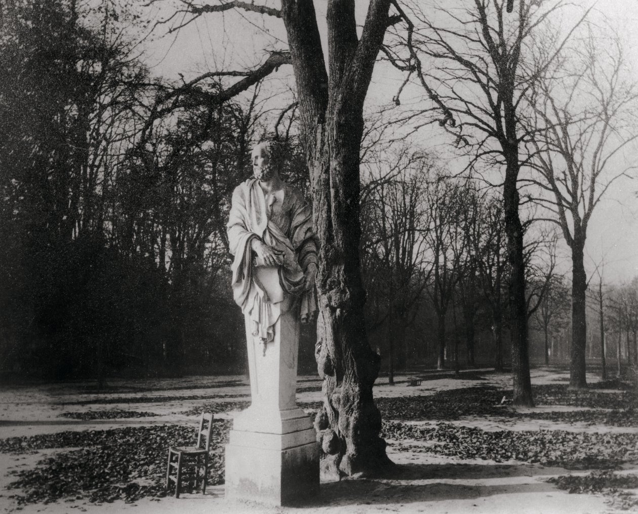 Statue, Jardin des Tuileries, Paris - Eugène Atget