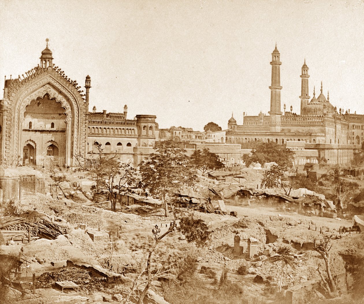 Room-i-darwazar ou la porte de Constantinople, Lucknow - Felice Beato