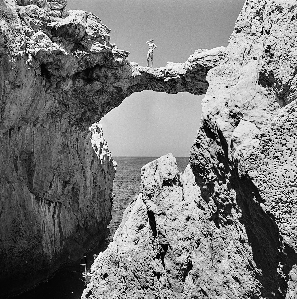 Arche naturelle à Aspra - Fosco Maraini