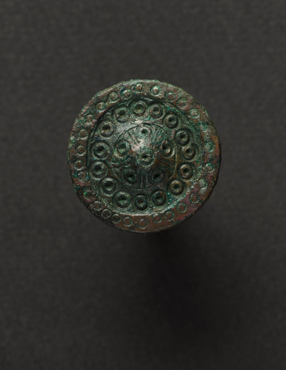 Broche, années 600 - Frankish School