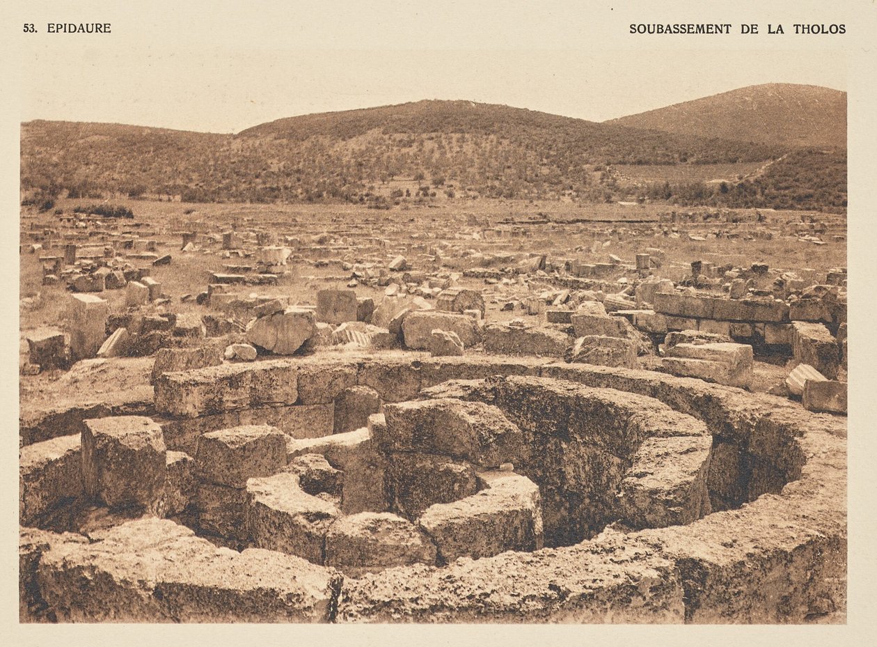 Epidaure. Soubassement de la Tholos - Frédéric Boissonnas