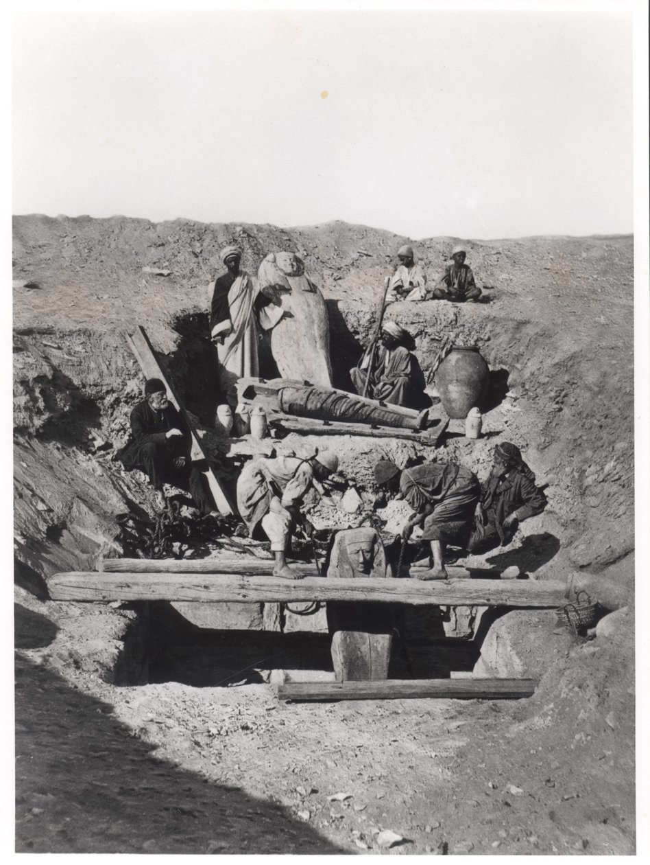 Une excavation à Saqqarah, d