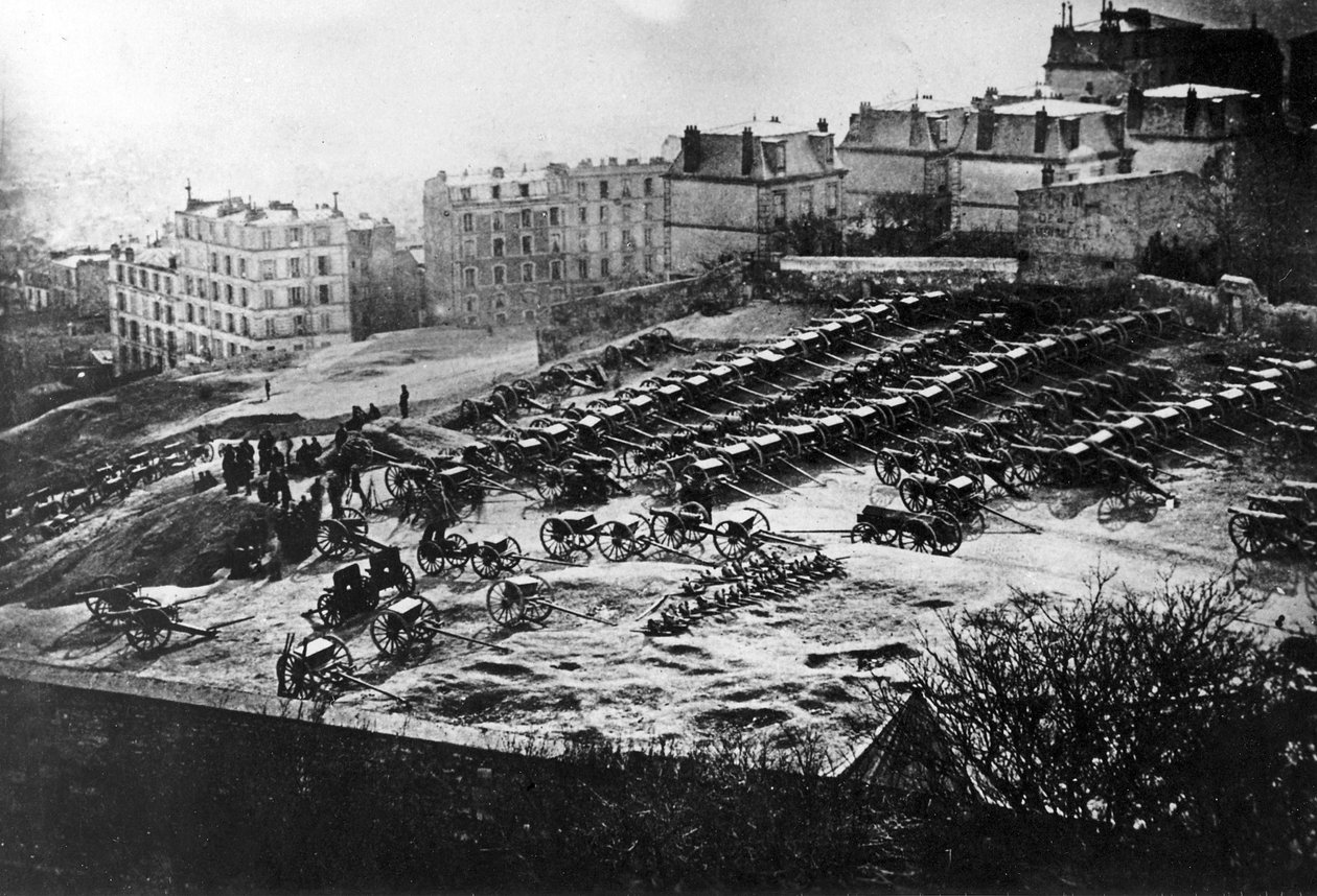 Parc des Canons à Montmartre, 1871 - French Photographer