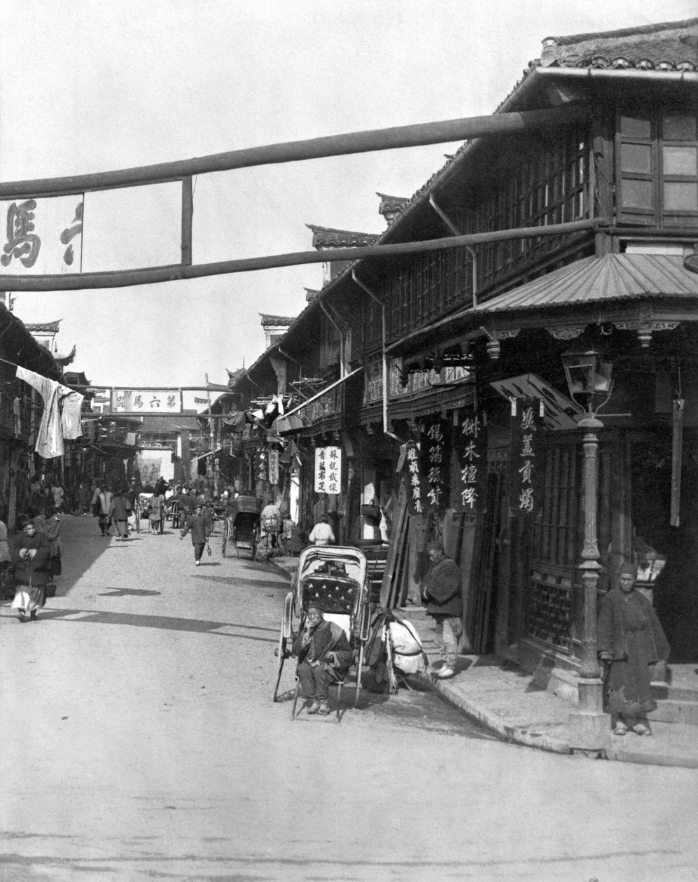 Chinatown à Shanghai, fin du 19ème siècle - French Photographer