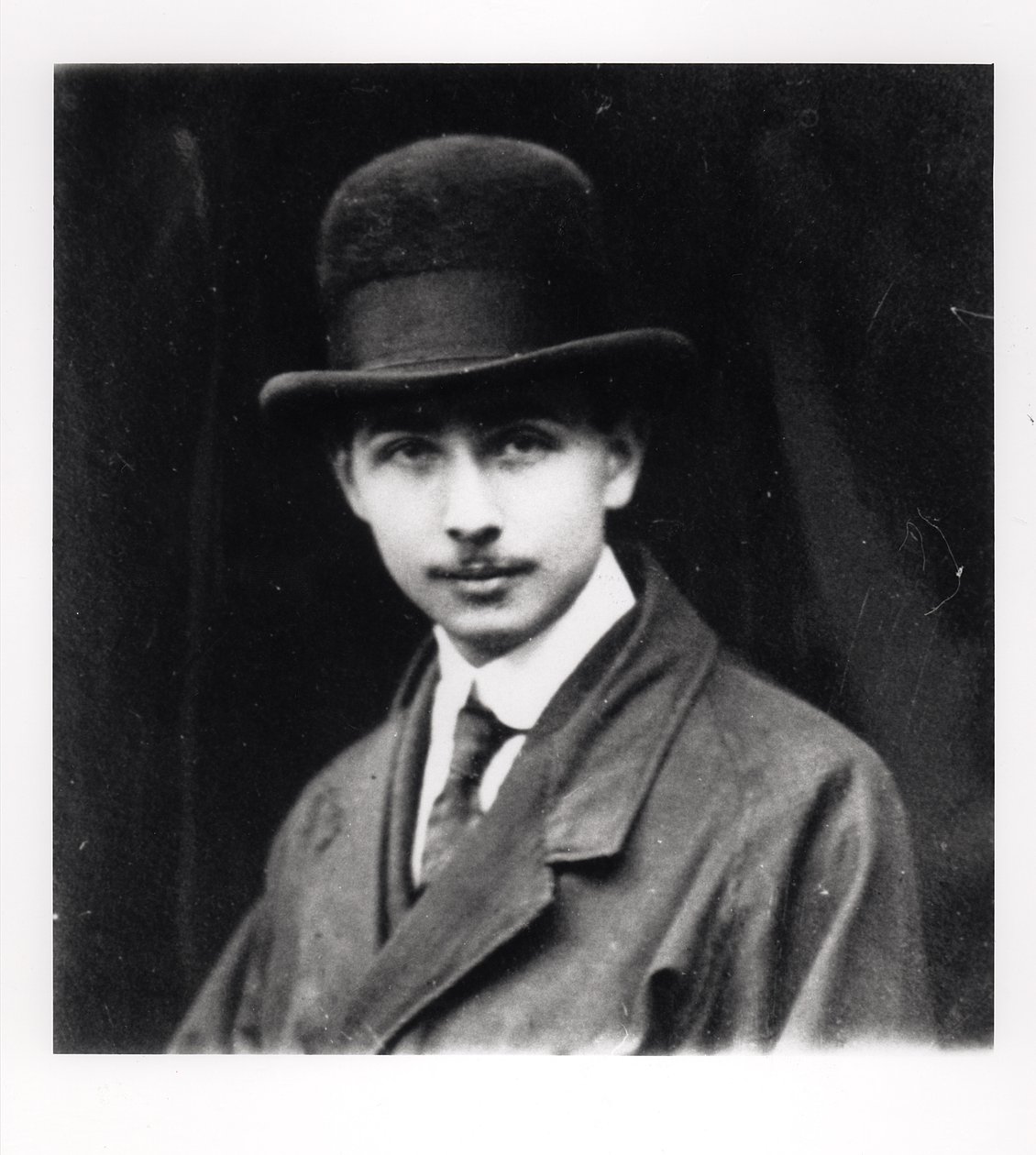 Portrait de Louis Aragon (1897-1982) 1920 - French Photographer