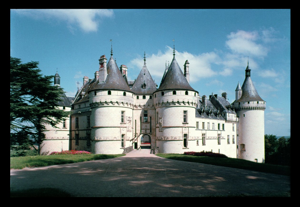 Vue du château - French School